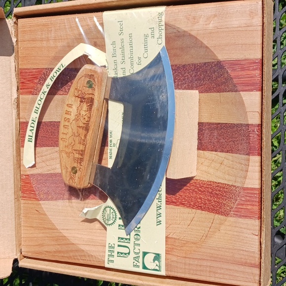 The ULU Factory Other - Chopping Bowl with Knife